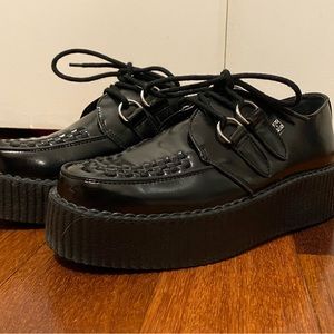 TUK Platform shoes new